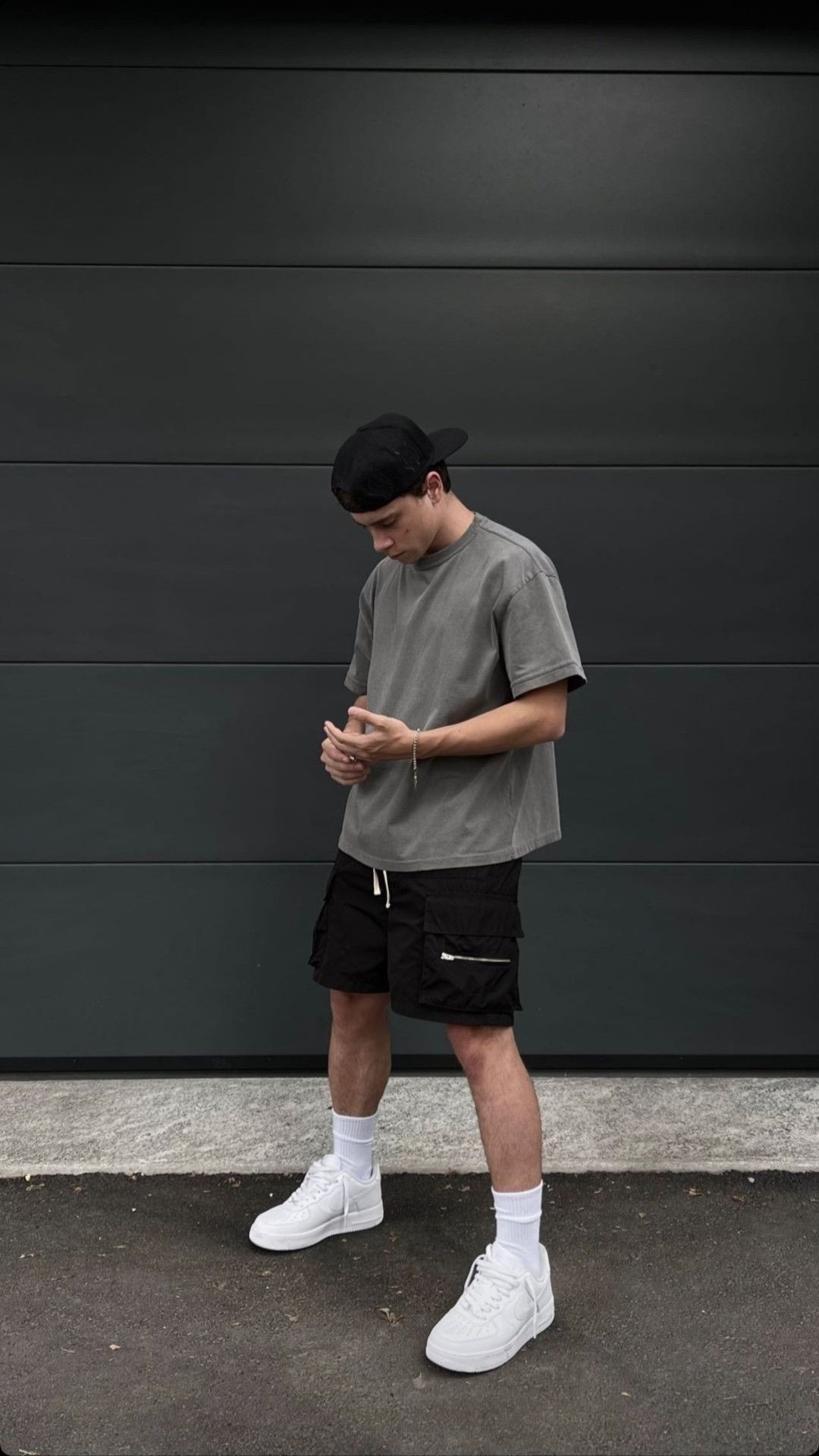 男士夏天t恤紧身好还是宽松点好,夏男运动t恤紧身好还是宽松好