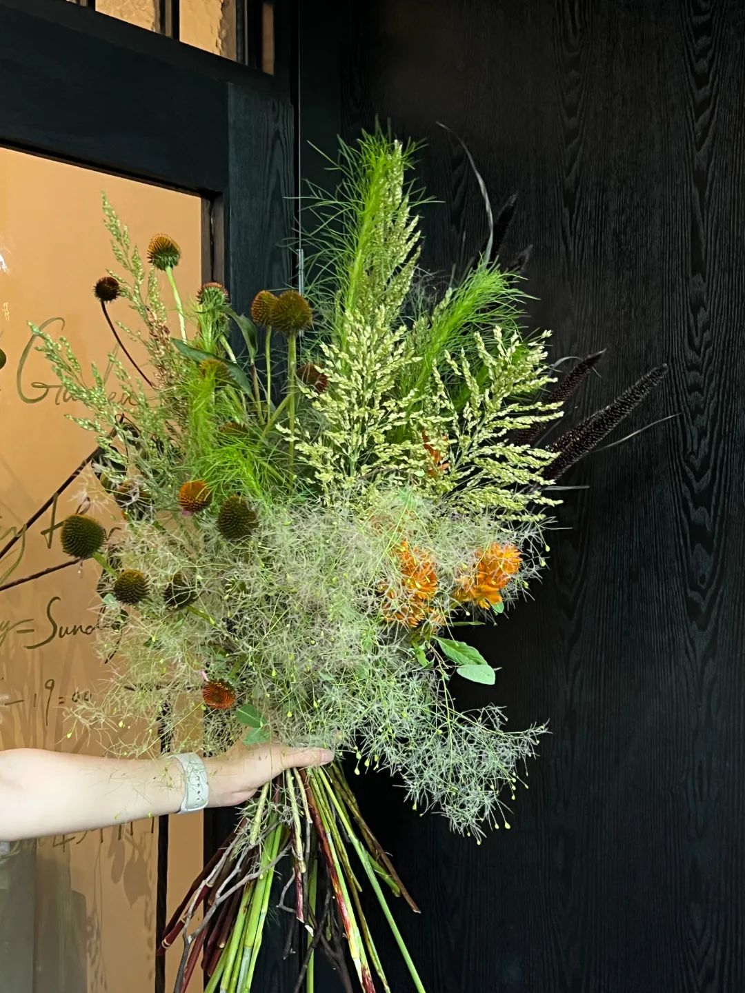 “野生”风格受欢迎——成都30平方米小花店，一年收入250万元