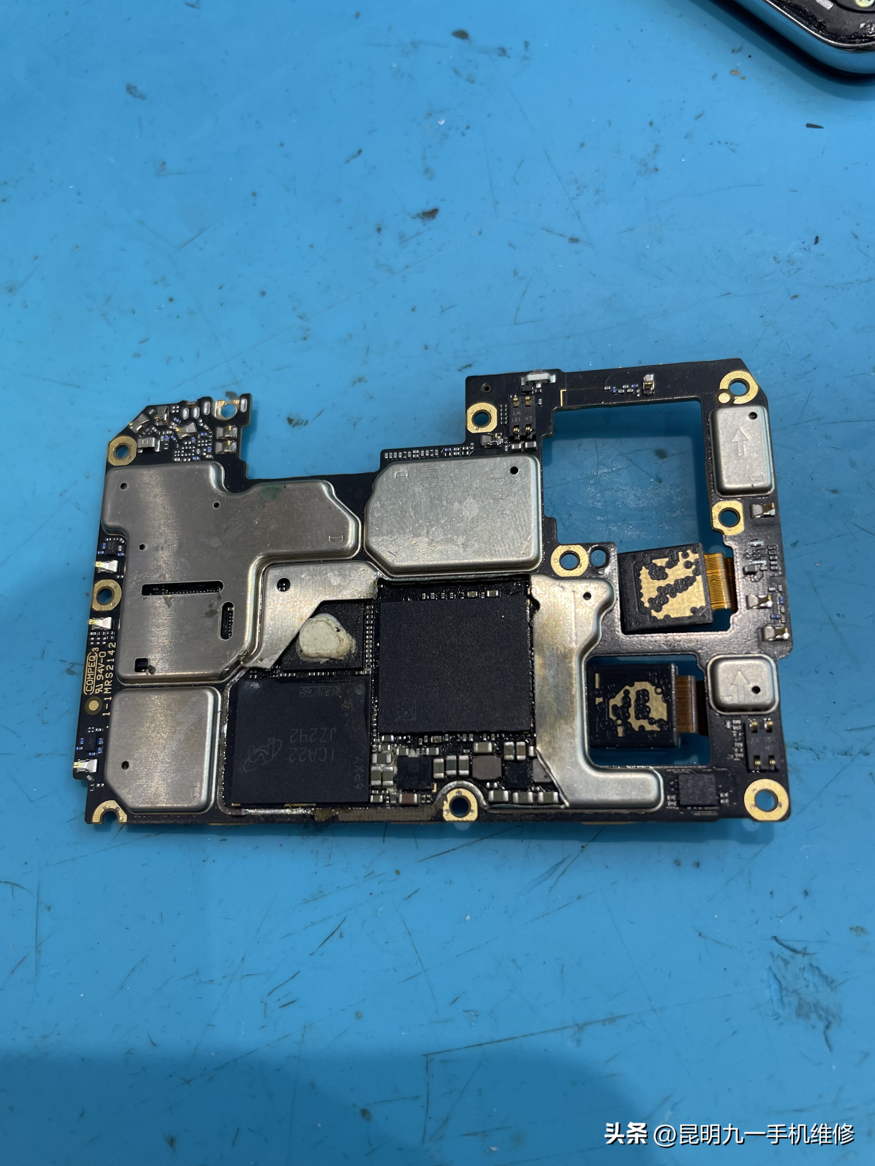 苹果手机摔坏了怎么导出数据,手机屏摔坏了里面资料怎么导出