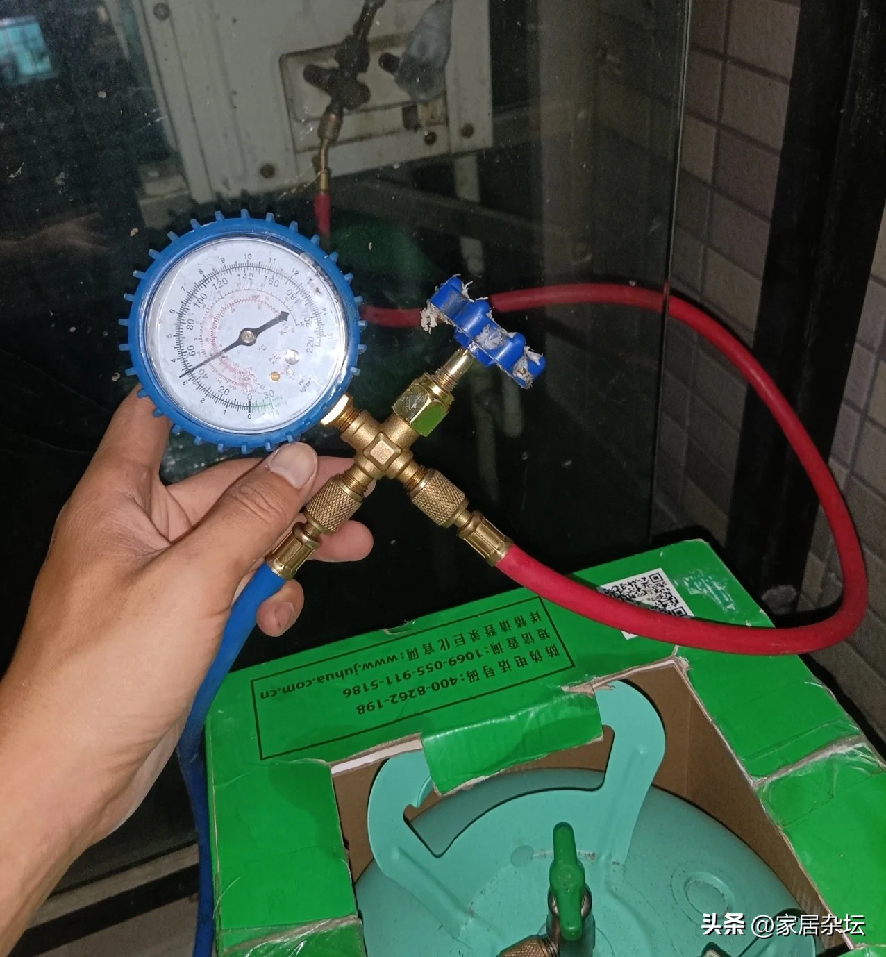 新空调漏氟了重新加氟收费吗,空调氟漏完了可以直接加氟吗