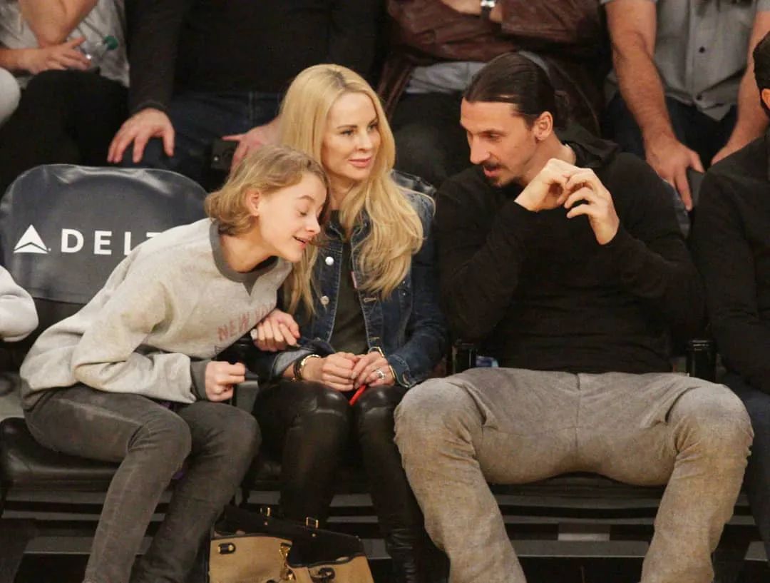 相爱20年不结婚，这对姐弟恋火了！网友：一物降一物，孤狼配悍妇