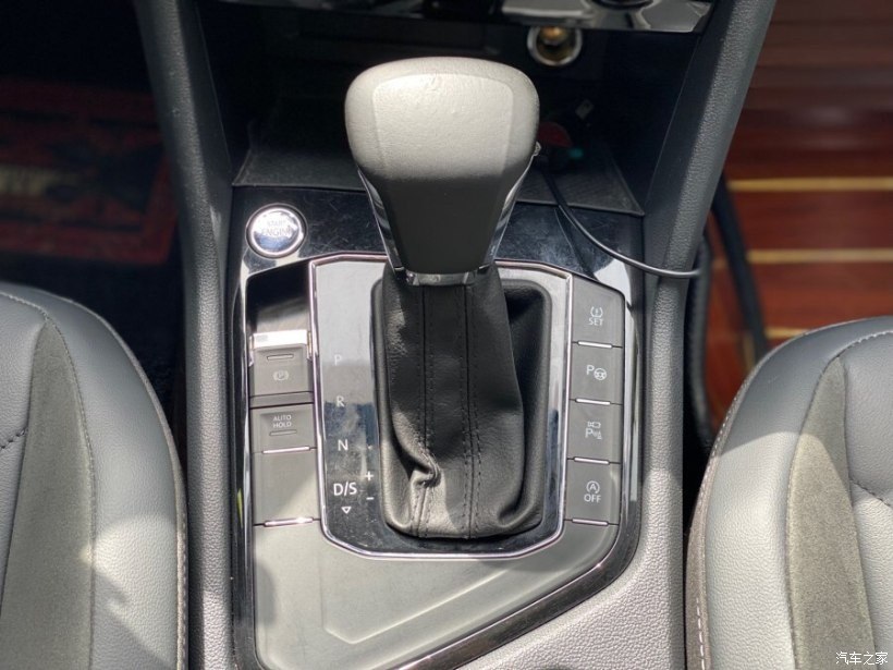 途观l330r-line内饰,途观l的内饰是真皮吗