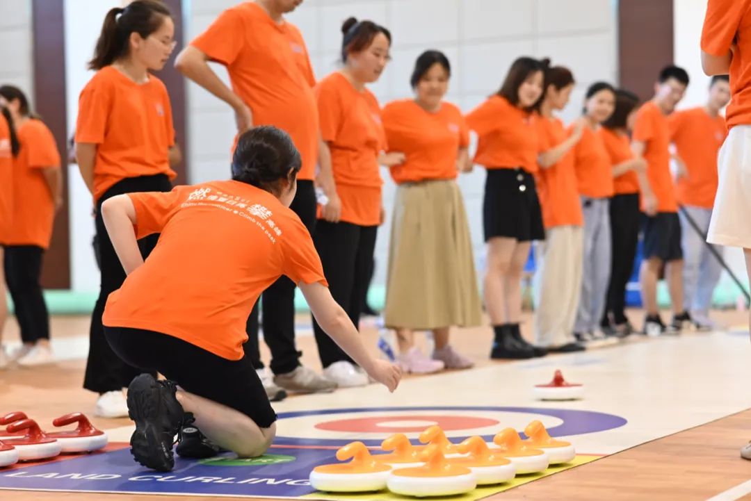 值得去的团建拓展推荐,团建最火的十个优雅项目