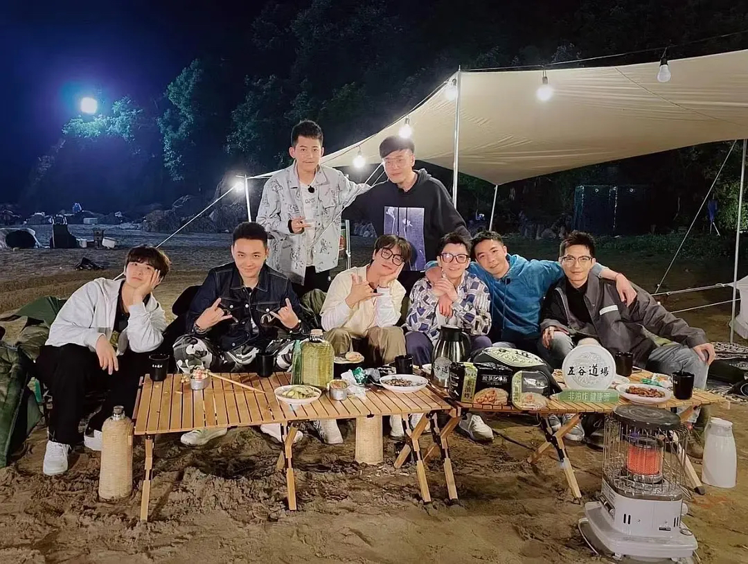 大瓜娱乐圈爆料新恋情,大瓜娱乐圈知名一线男星被爆