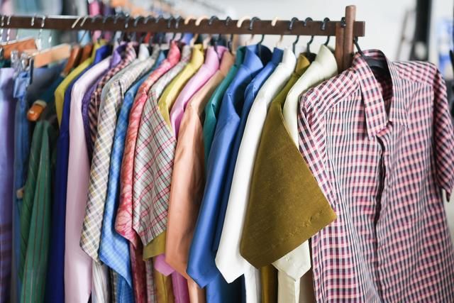 泰国旅游丝绸,泰国旅游回来适合带的纪念品