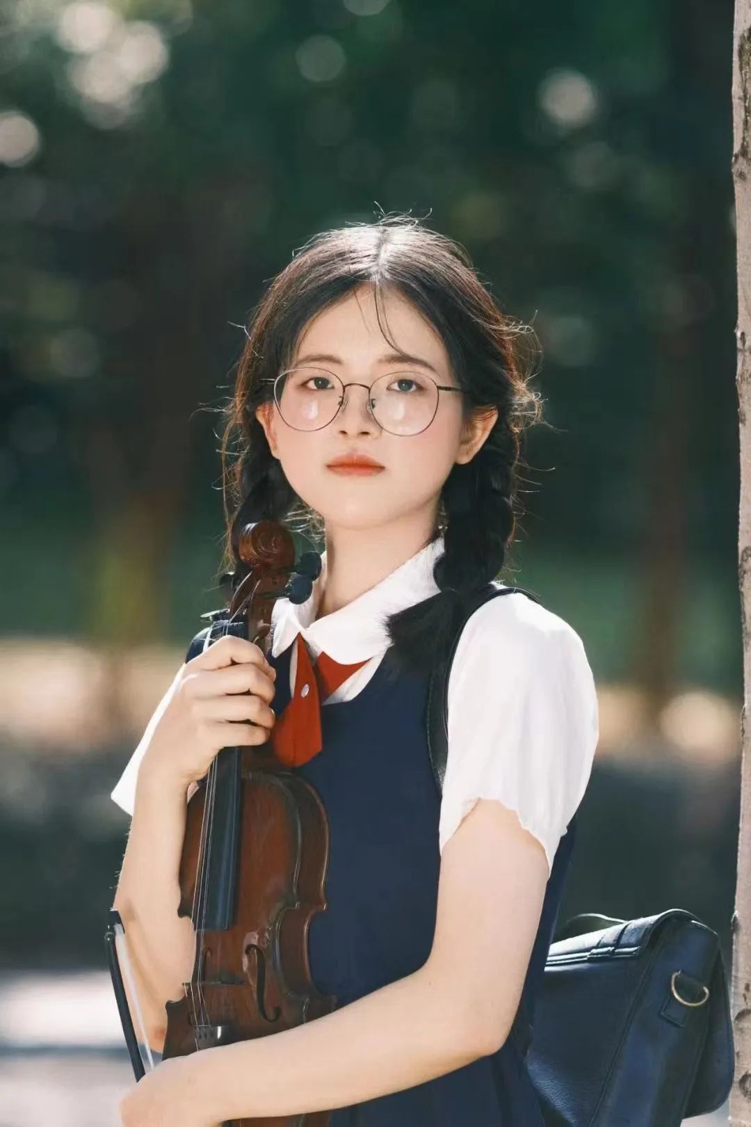 猪厂上班女孩,00后女孩在猪场上班