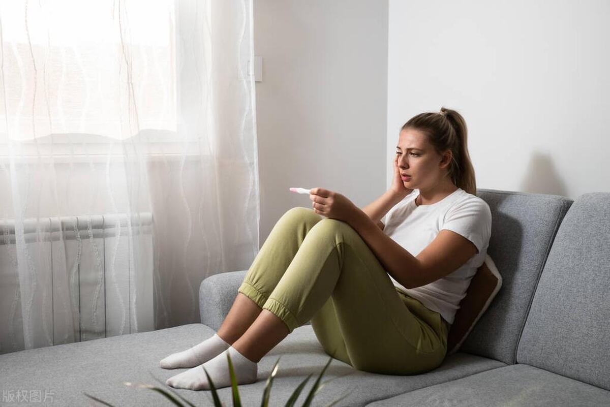 只是蹭蹭，为什么还会怀孕？边缘*行为性**，害惨了太多女孩