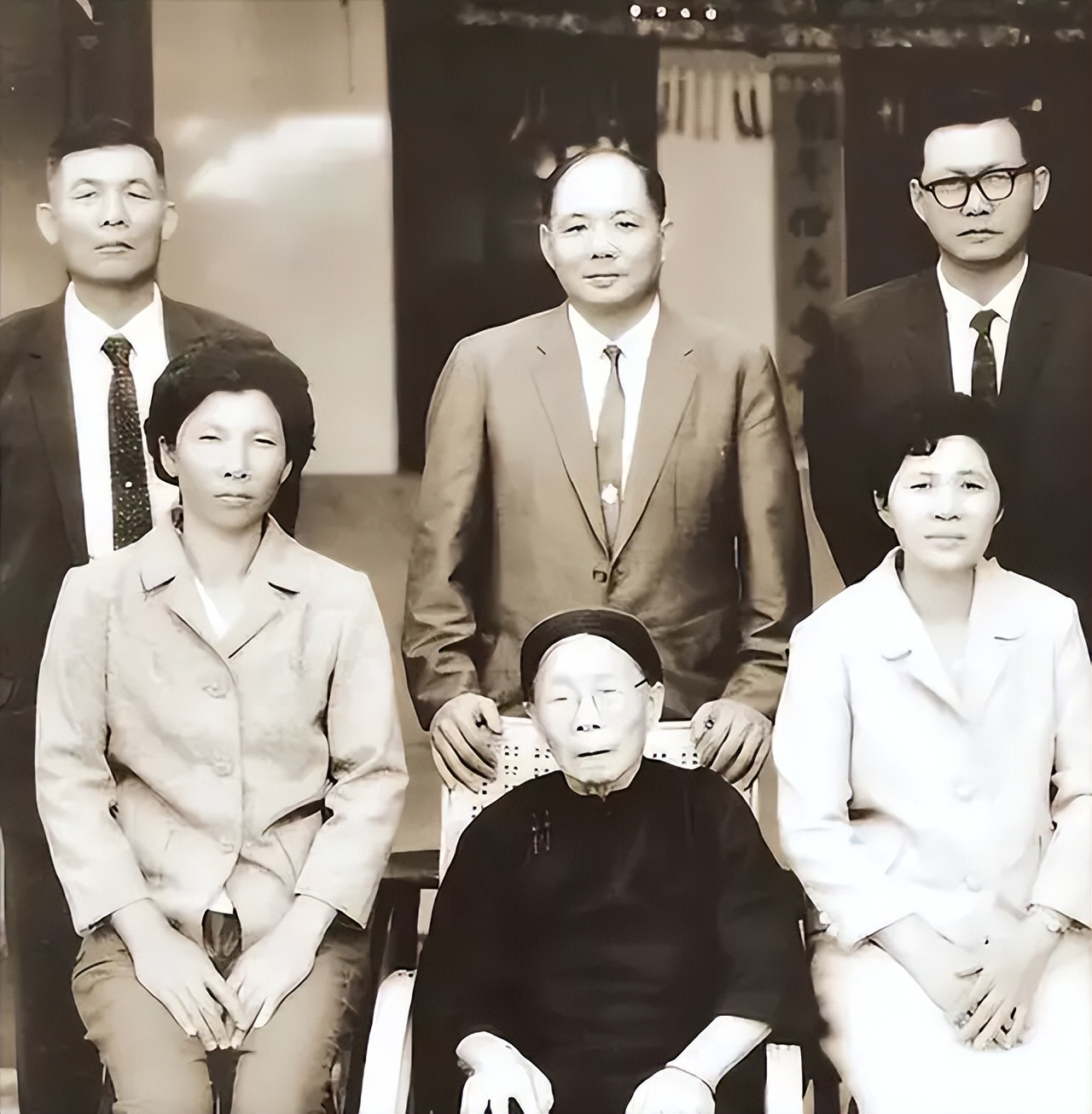 蔡英文身世曝光，父亲是铁杆汉奸，母亲曾给日本人生过小孩