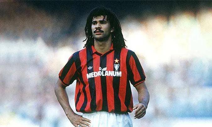 荷兰三剑客效力于哪支球队,1988年荷兰三剑客vs德国三驾马车