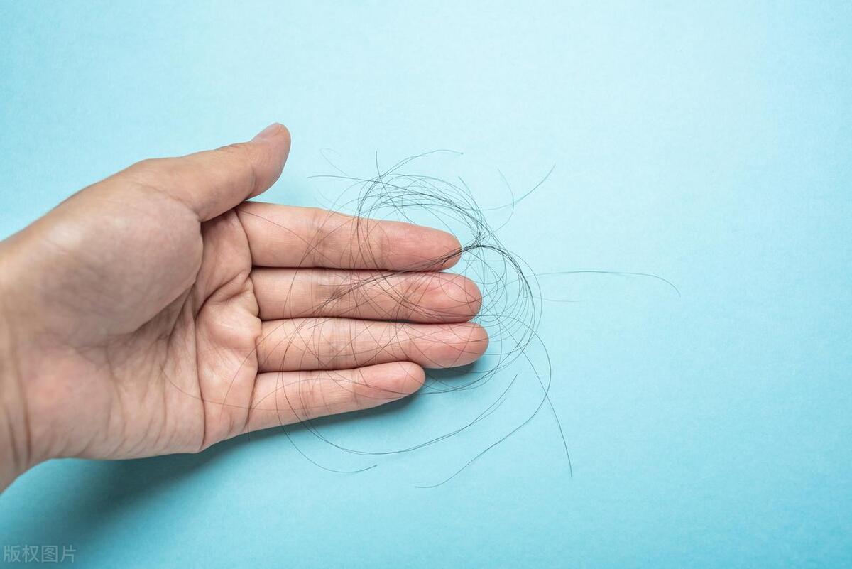 一个尴尬、羞羞的小问题：女性*处私**的毛发，应该被刮除吗？