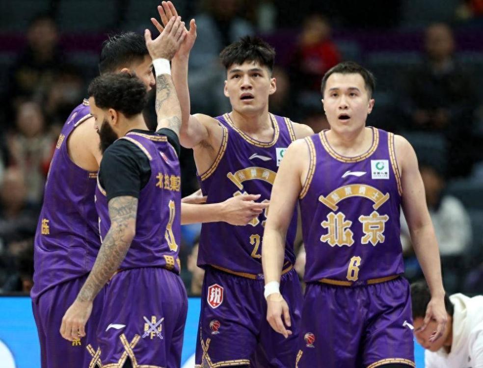 篮球比赛：胜利的背后，更是精神力量的体现