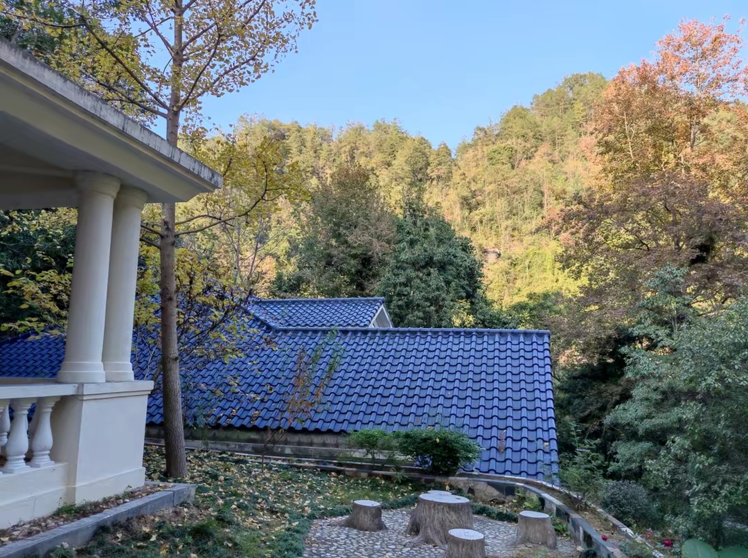 广东最值得推荐的温泉度假村,广东第一峰温泉是真温泉