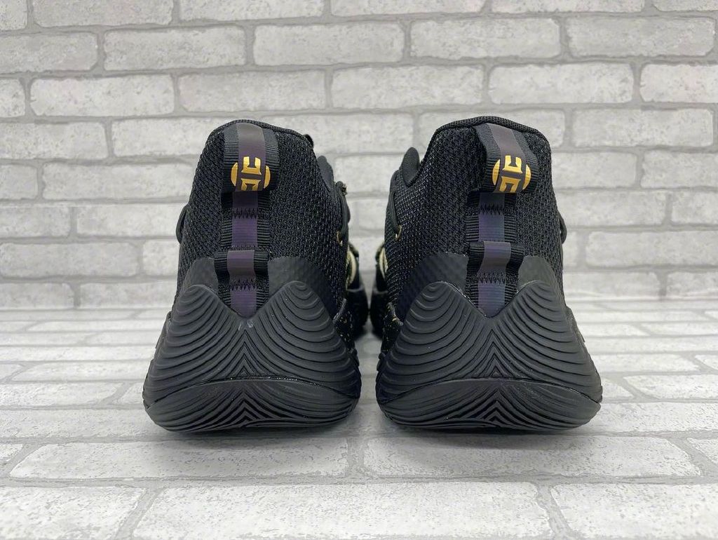 耐克aj系列篮球鞋实战测评,耐克鞋推荐aj4