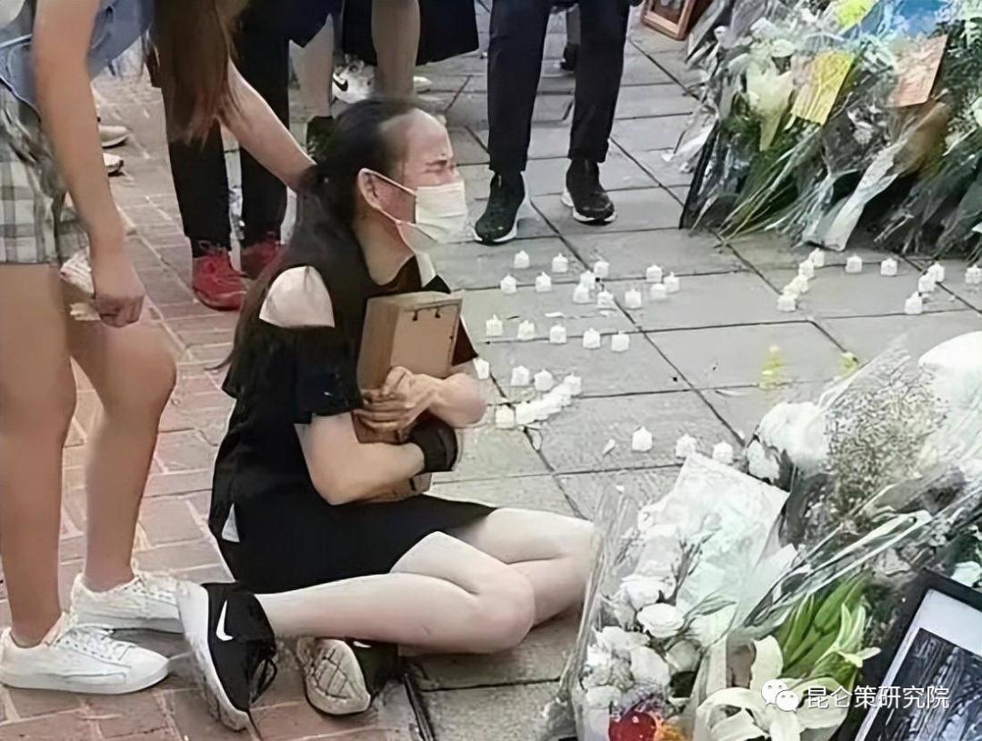 戴雨潇：“皇家香港警察”的“皇家”二字是怎么来的？