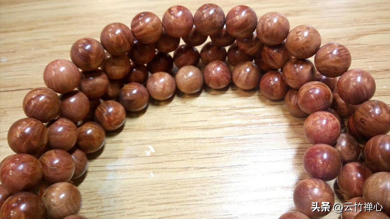 沉香手串开裂怎么回事,沉香手串裂开了怎么回事