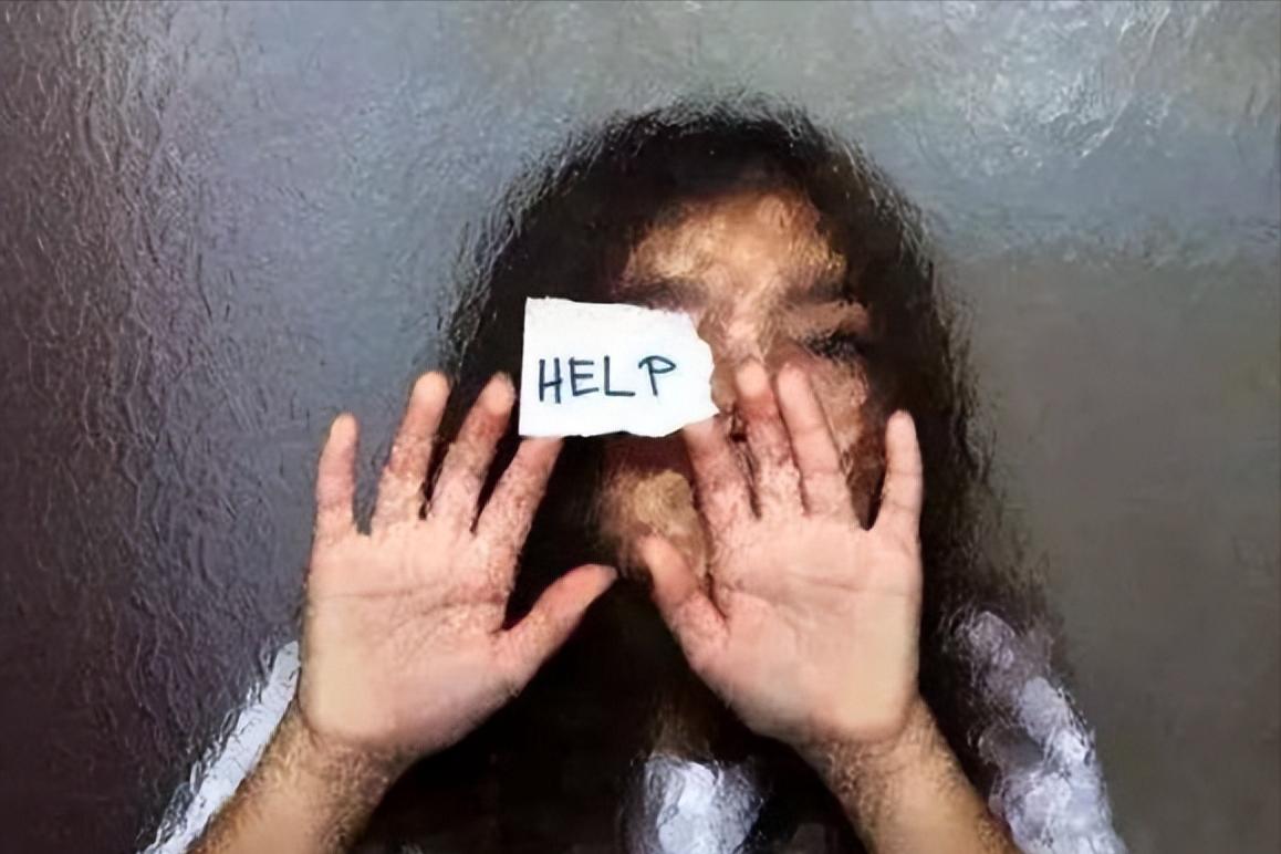 12岁男孩夜袭21岁女大学生,实施性侵!警察:不具备刑事年龄