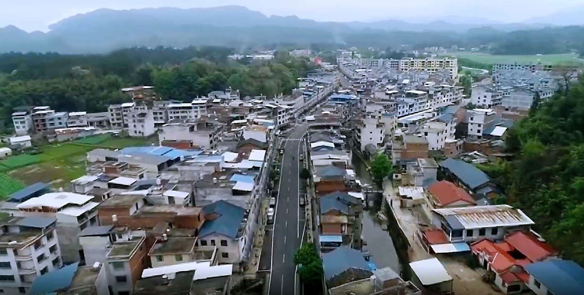 长汀县乡村振兴道路效益高,长汀振兴