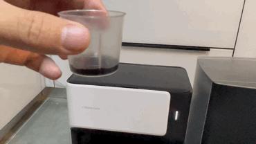 扫地机器人拖地震动和旋转哪种好,机器人旋转拖地和震动拖地