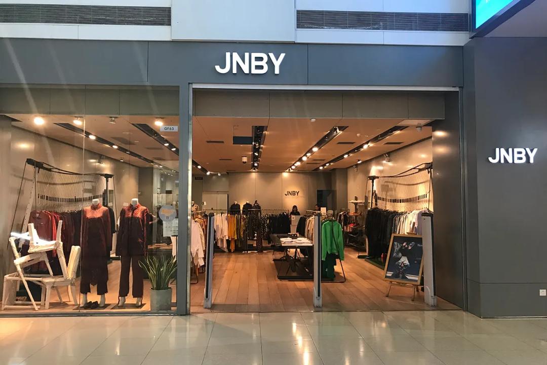 韩国经历第一次“双11爆仓”/李宁拟全资控股英国知名鞋履品牌