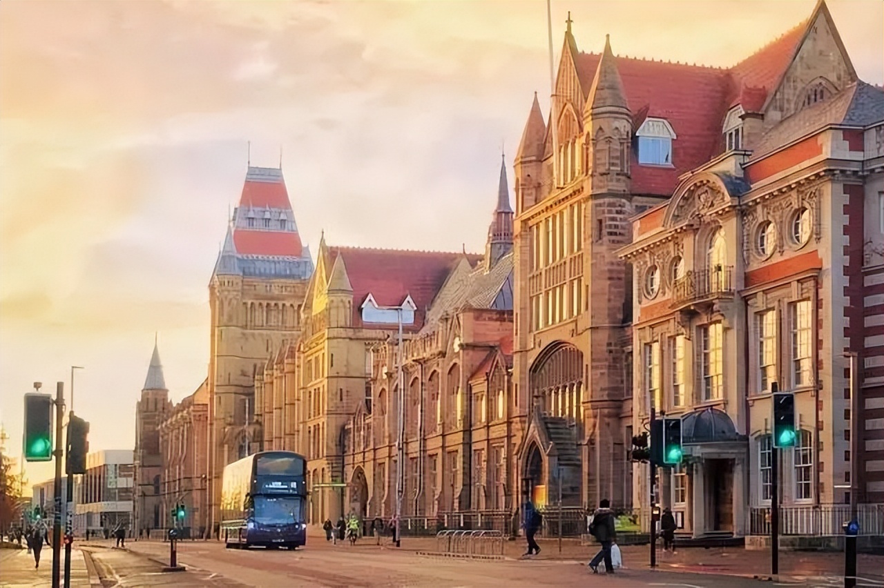 留学曼大体验,中国留学生爆满曼大