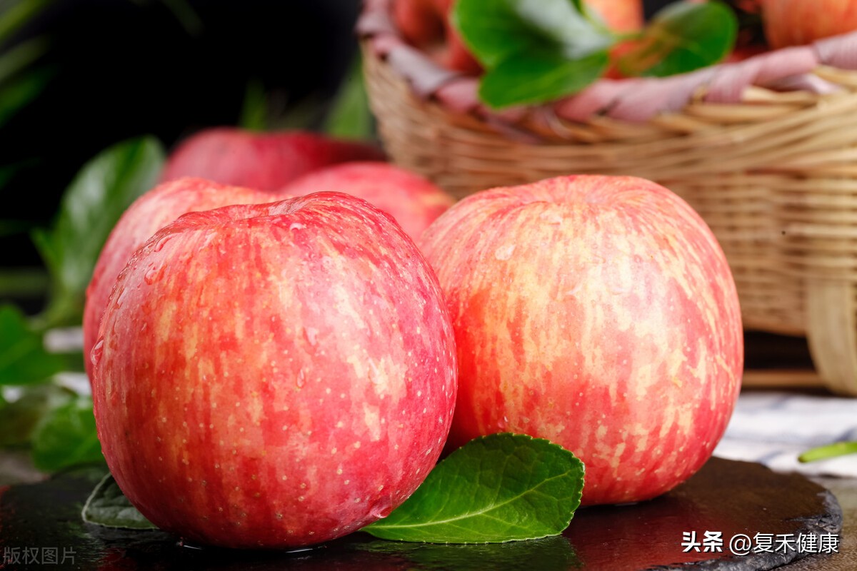 吃煮熟的苹果能解决便秘问题吗,苹果煮熟了吃都有哪些好处和坏处