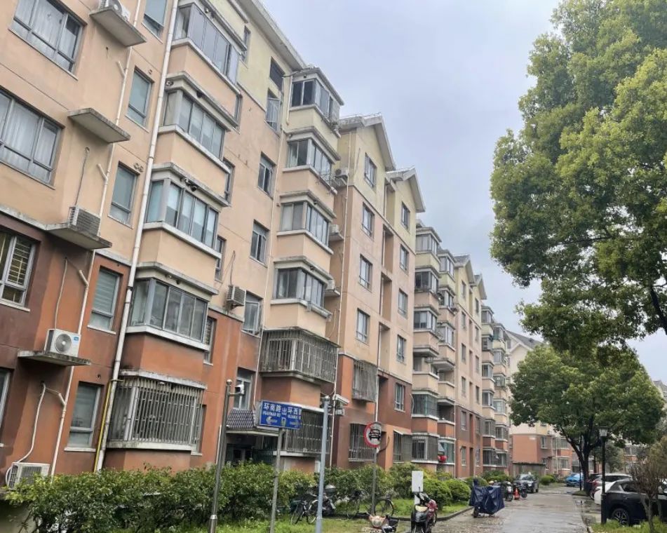 上海三林新村二手房5万急售,单价4千和6千的楼盘该怎么选