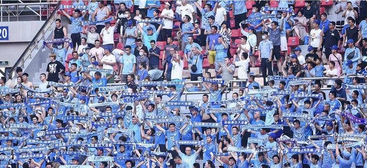 这才是足球比赛的精彩瞬间,这才是足球历史上最精彩的一幕