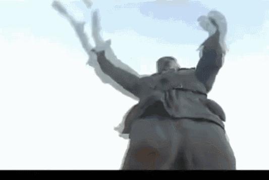 盘点雷人的抗日剧跟鬼子单挑,雷人抗日神剧盘点裤裆藏雷