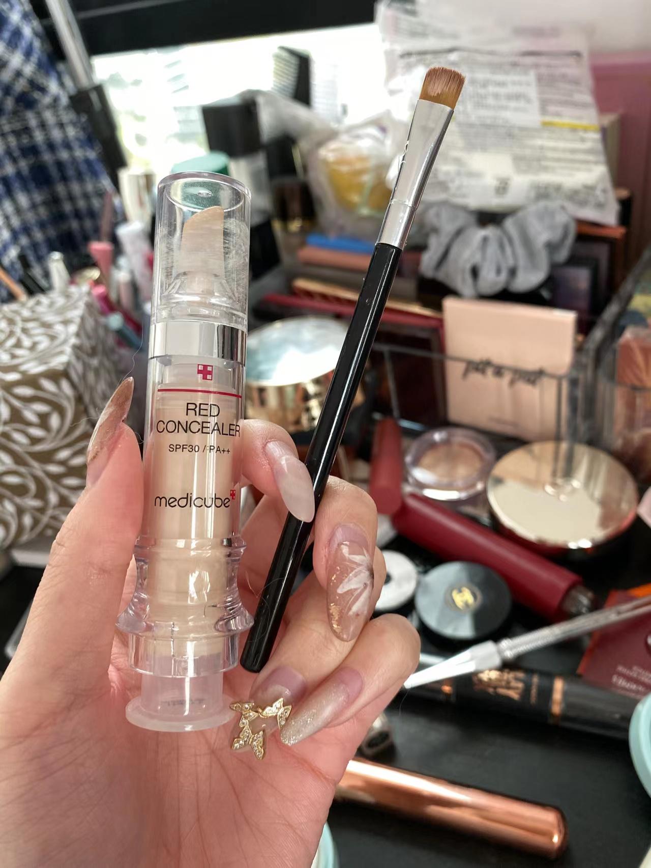 遮瑕美宝莲色号,美宝莲遮瑕持久不脱妆