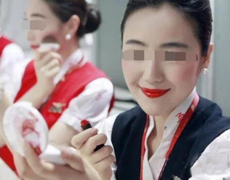 空姐骗富二代完整版,空姐网约车偶遇富二代