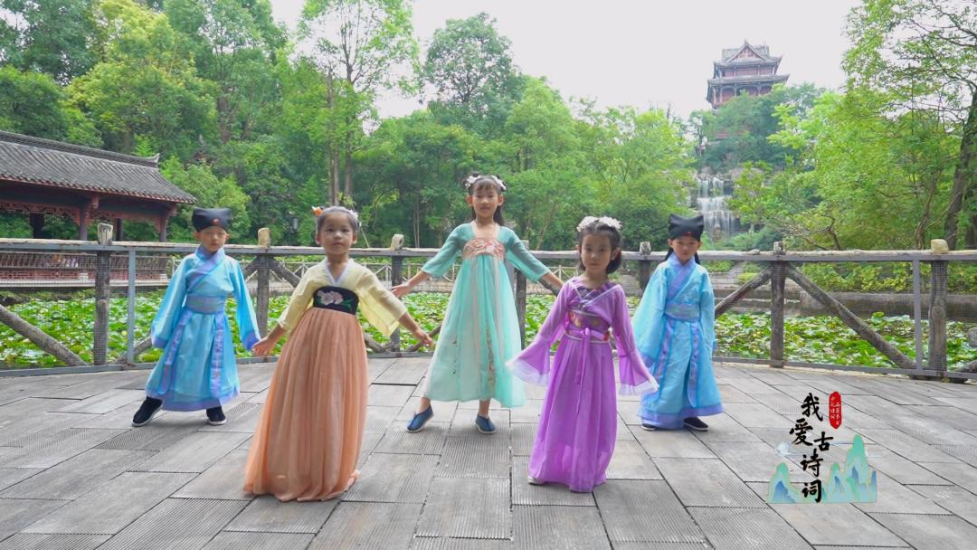 少儿诗词朗诵节目,诗词朗诵节目儿童