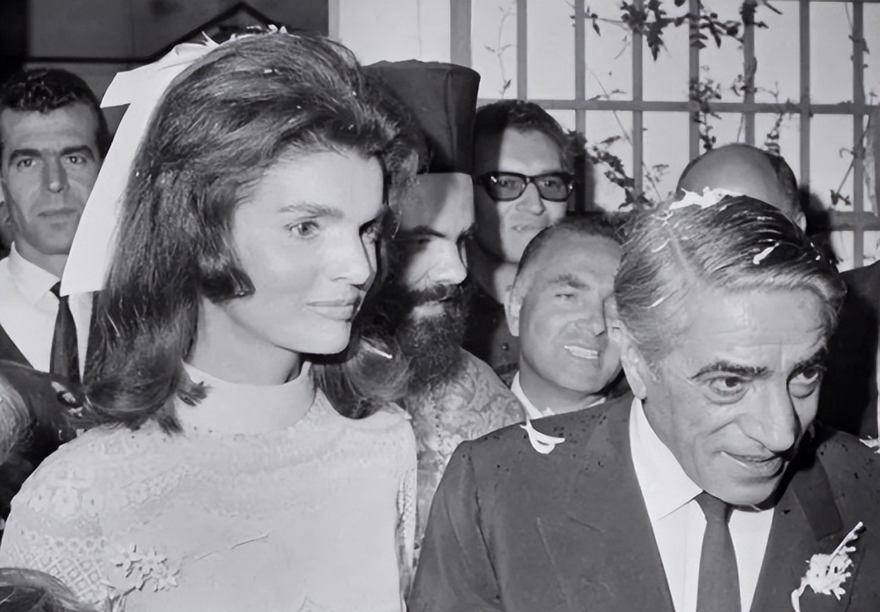 肯尼迪被杀后谁接任总统,肯尼迪总统被杀案解密