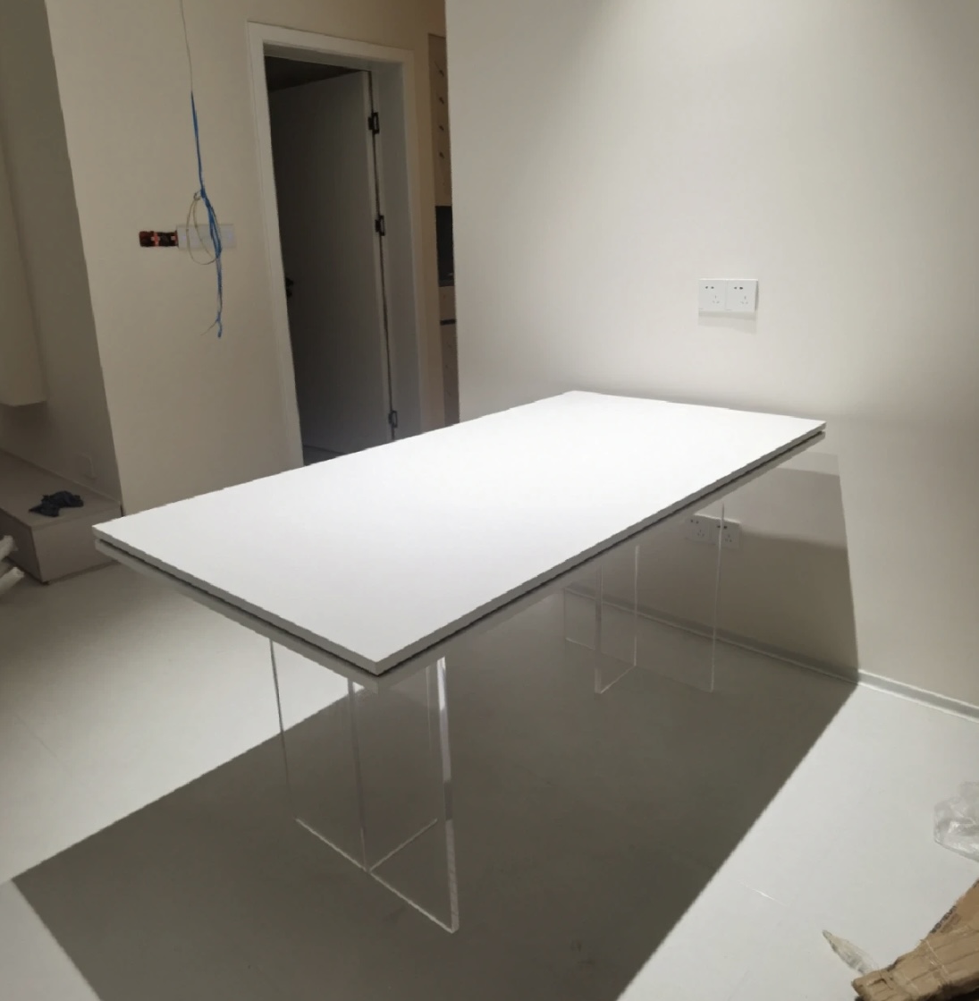 岩板餐桌跟天然石餐桌哪个好,岩板餐桌最新款式图片