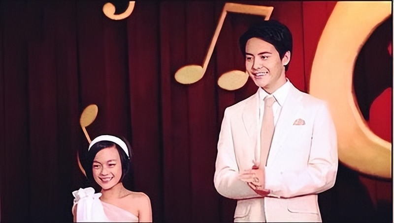 国民妹妹张子枫演技备受大众认可,演技派四小花旦张子枫