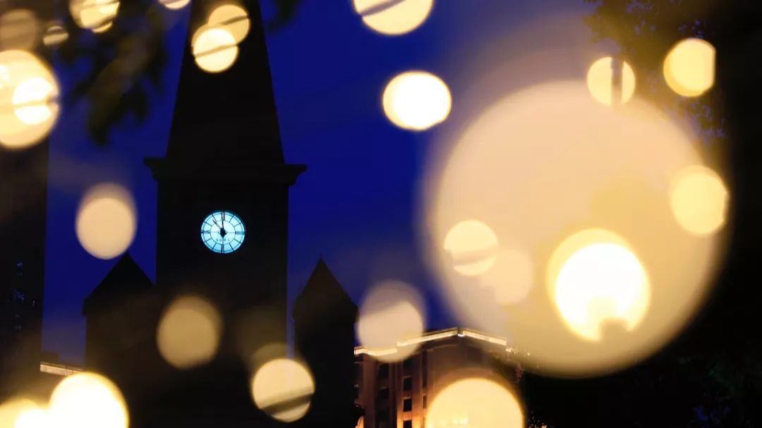 f4和f2.8差距很大吗,f4和f2.8光圈区别多大