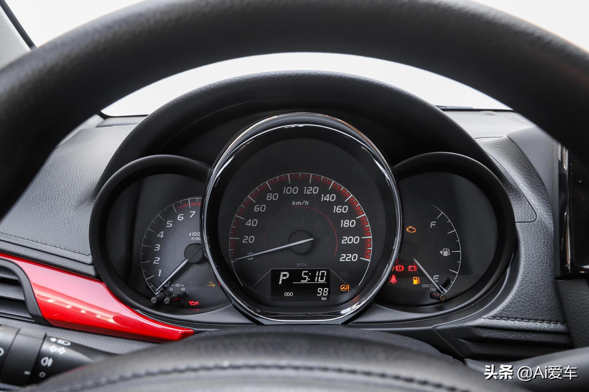 丰田最小型省油车二手车,丰田最便宜2.5自吸车型