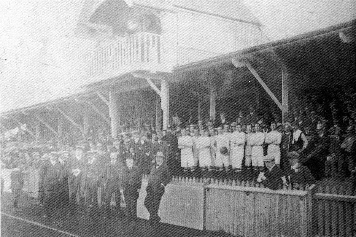 卢顿本赛季赢了哪些队,卢顿之前是哪个联赛的