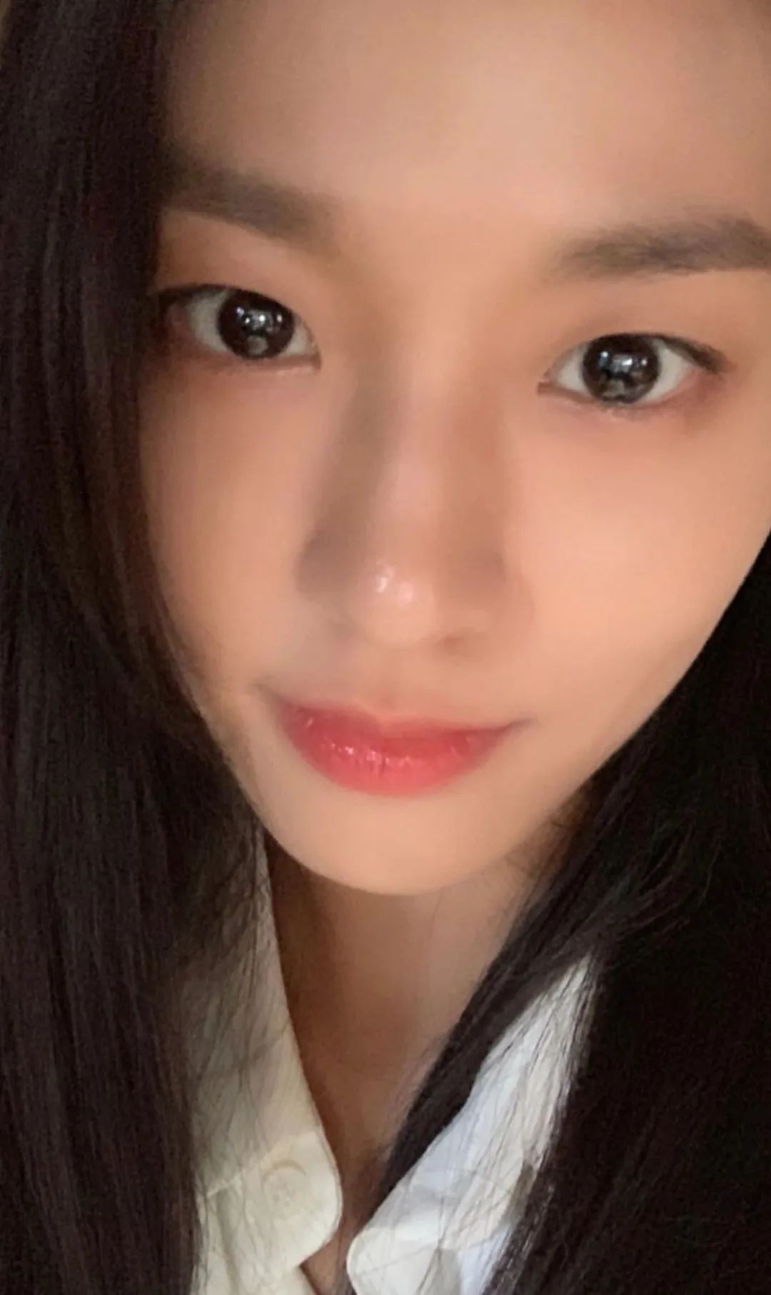 被网友称为“韩国最强肉体”身材演技在线的金雪炫还热衷慈善事业