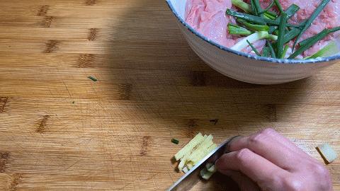 想吃奥尔良鸡腿饭在家就能做,奥尔良鸡腿饭的家常做法