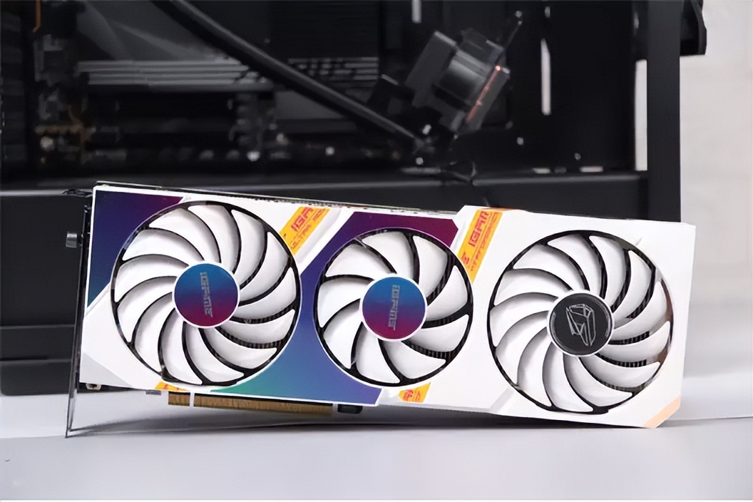 技嘉x670和b650主板区别,技嘉x670小雕支持固态pcie5.0