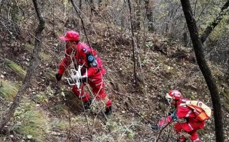 天门山翼装飞行女孩刘安全部视频,天门山翼装飞行女孩刘安照片曝光