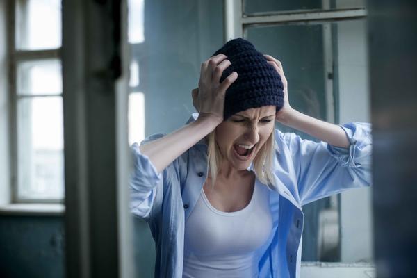 女人来月经为什么会生气,女性来月经前脾气暴躁是怎么回事