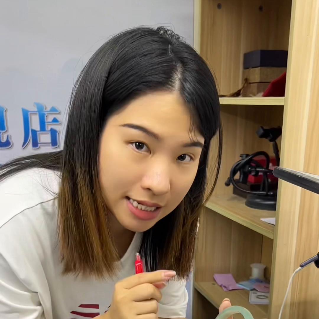 疯狂翡翠手镯,疯狂买翡翠手镯