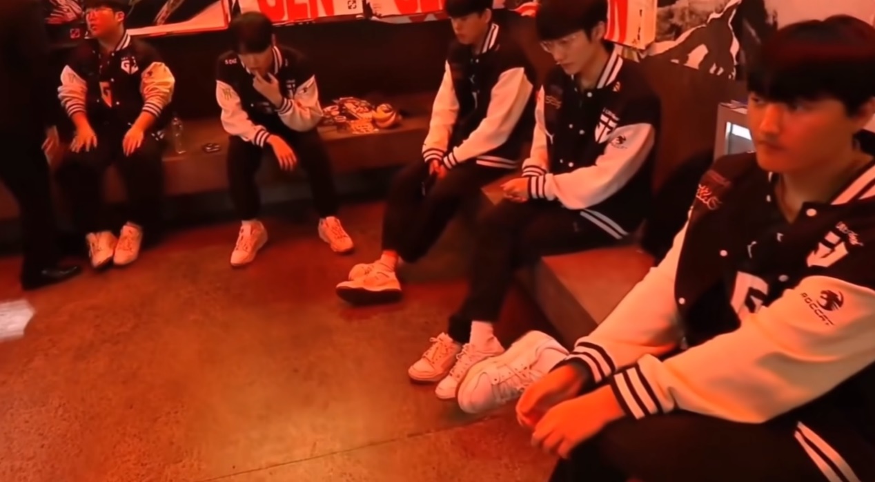 blg双杀lck是实力问题吗,blg创造队史夺冠采访惹人泪目