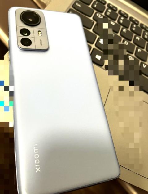 小米12系列换成苹果手机的体验,小米12用了一年的感受