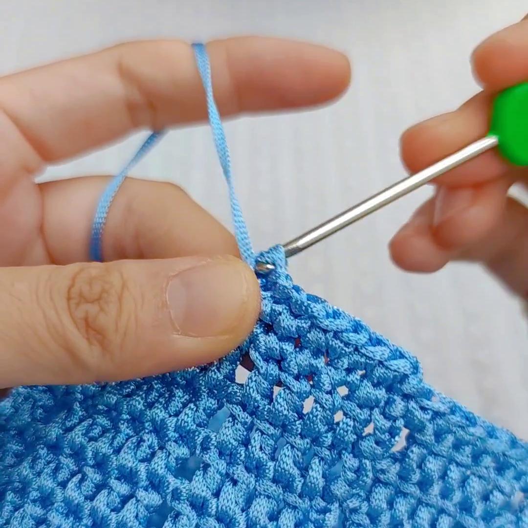 米奇蝴蝶结护耳帽钩织教程,珊瑚绒米奇护耳帽的编织视频