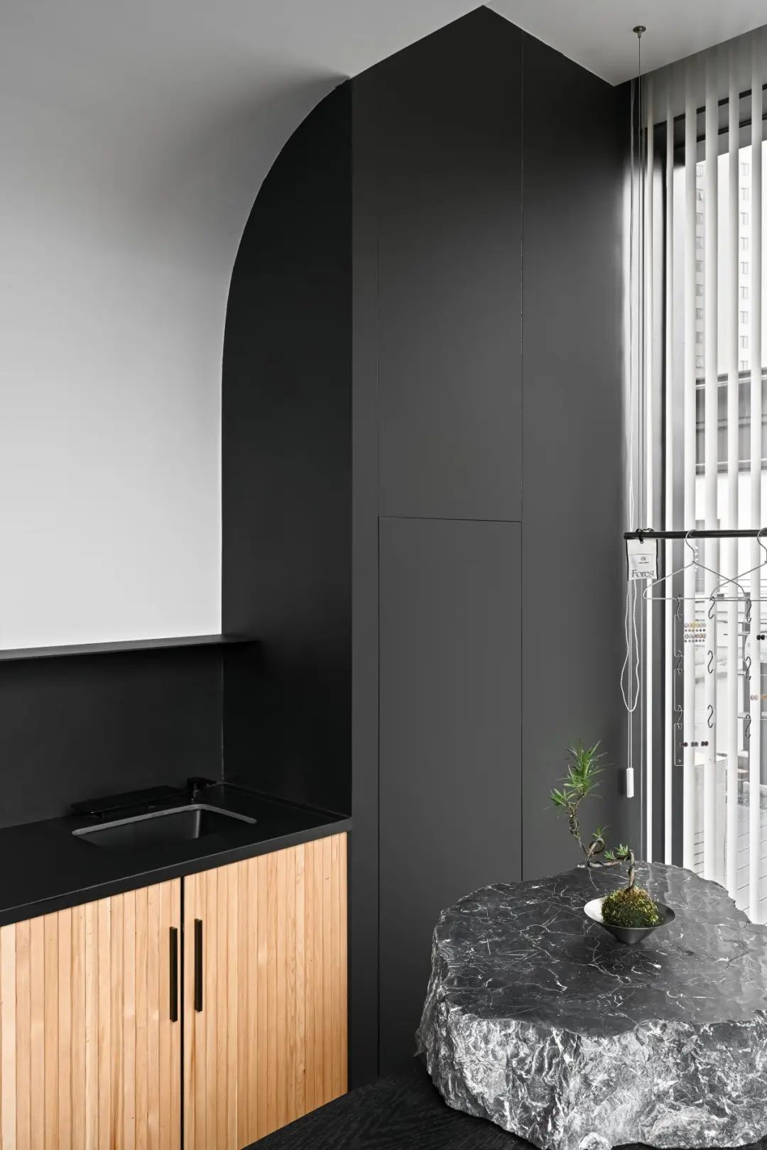 复核场域：INVOLUTIONARTNAIL|悟塬空间设计