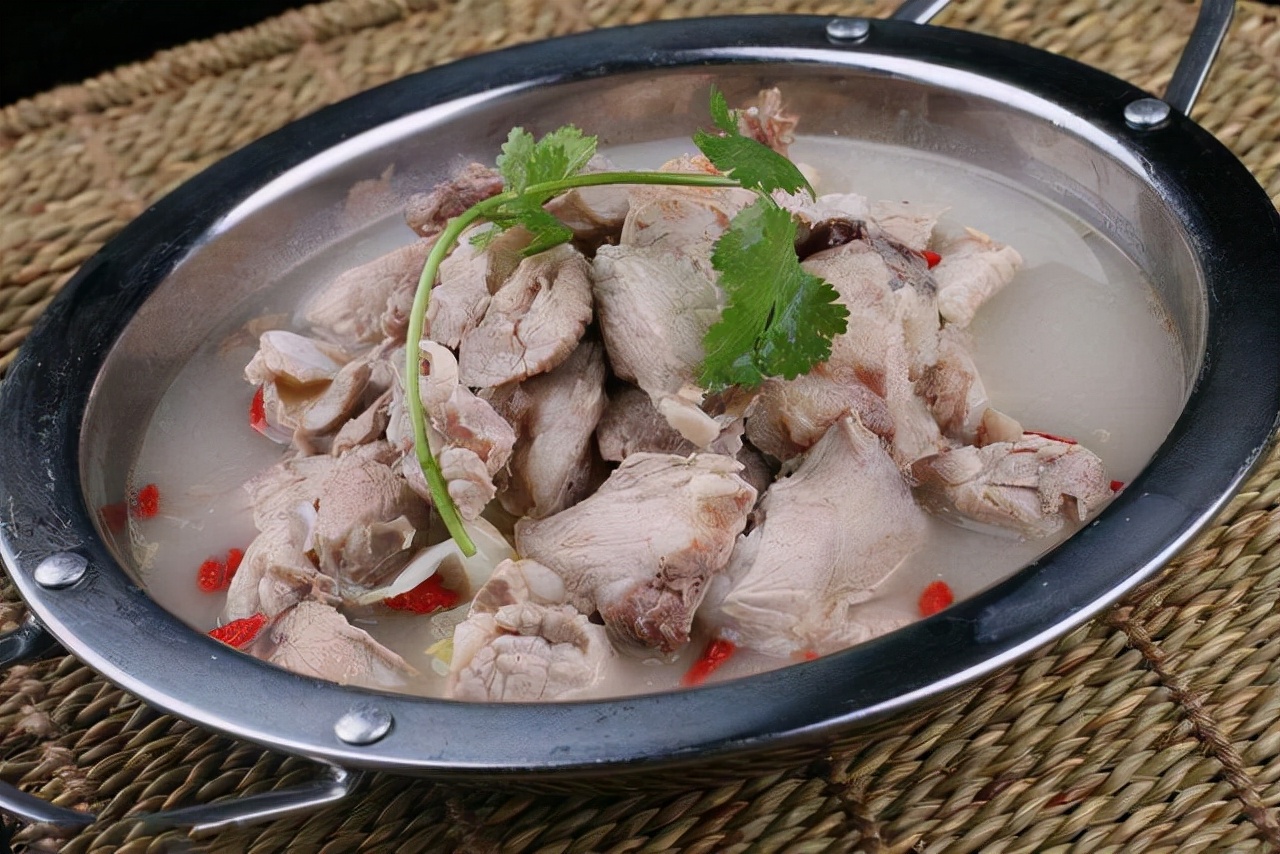 癌症患者能吃羊肉吗羊肉炖汤,羊肉到底是养生还是养癌