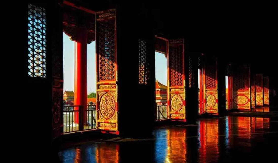 中国的顶级旅游景点之故宫博物馆,故宫一游感受中国古老文化的瑰宝