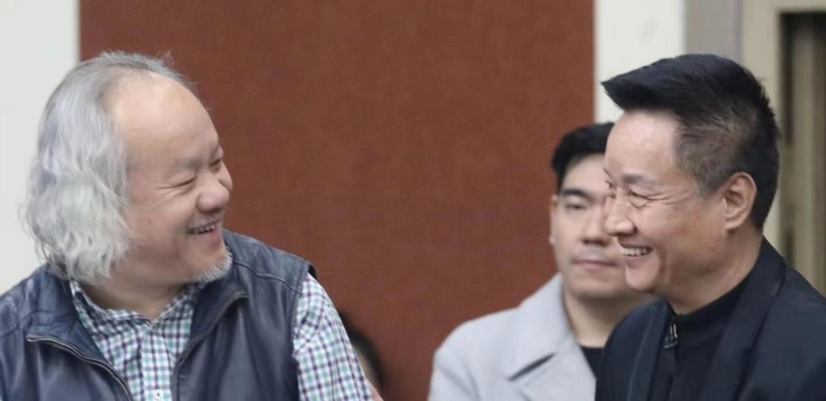 60岁阎维文全家近照呵护患癌妻子,歌唱家阎维文女婿是谁